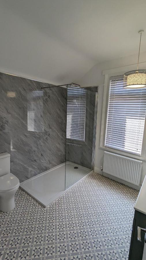 Vila Seaside Escapes - With Relaxing Hot Tub! Scarborough Exteriér fotografie